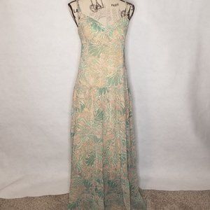 Beautiful Flowered Maxi Dress
